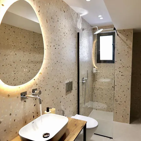Kliton Lux شقة