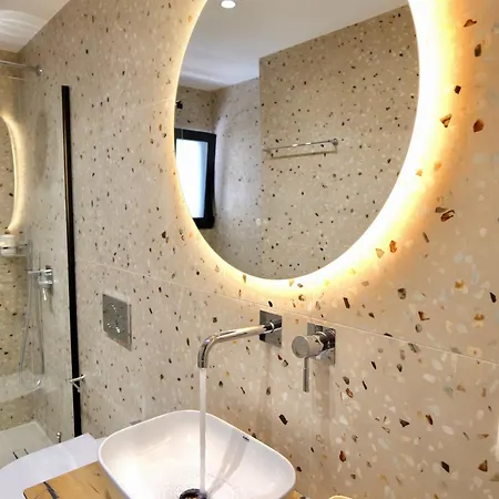 شقة Kliton Lux