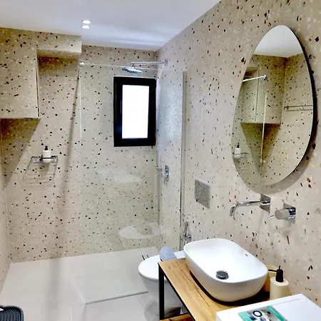 Kliton Lux شقة ساراندا